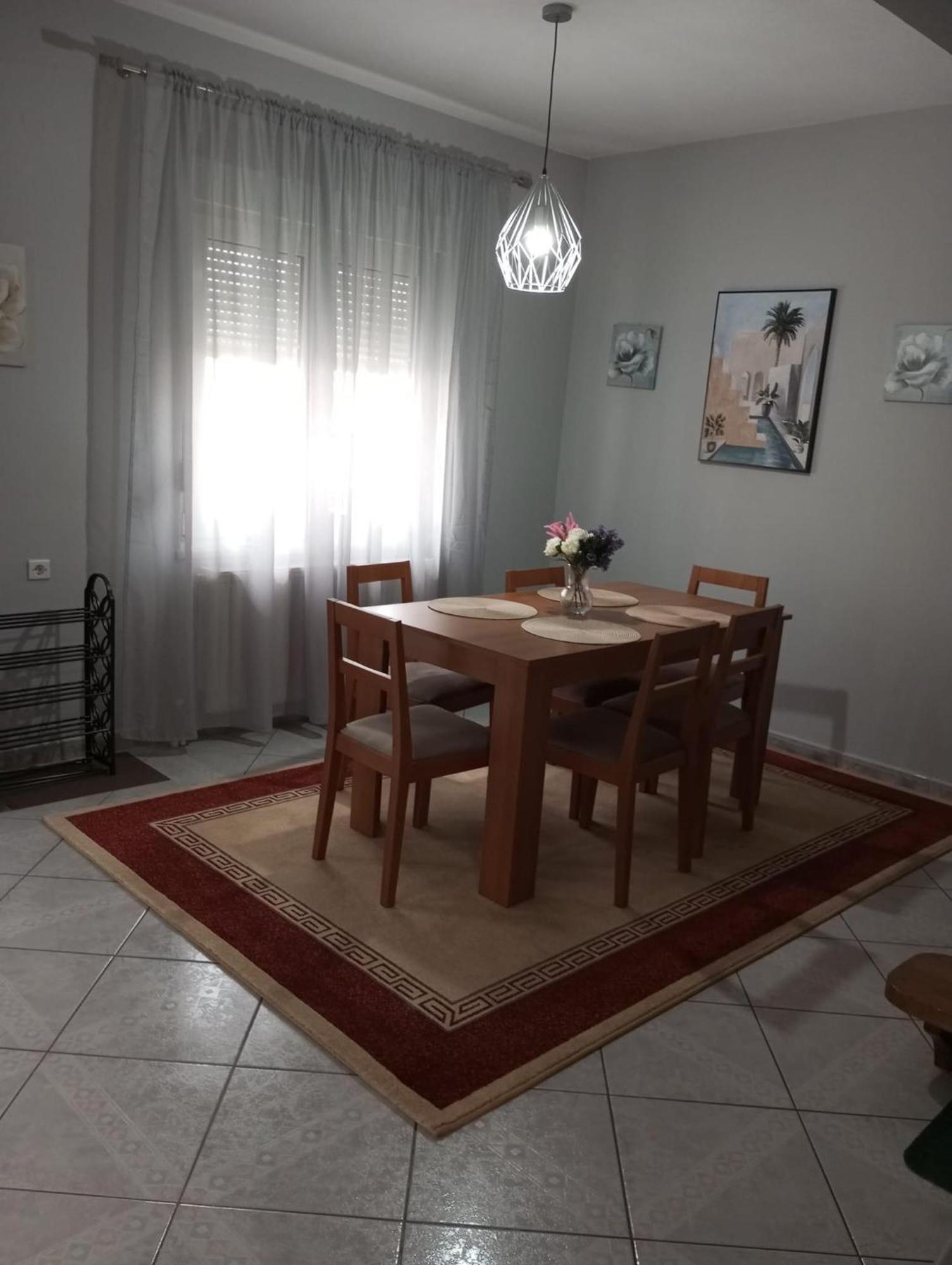 S.T Family Apartement Καλαμπάκα Εξωτερικό φωτογραφία